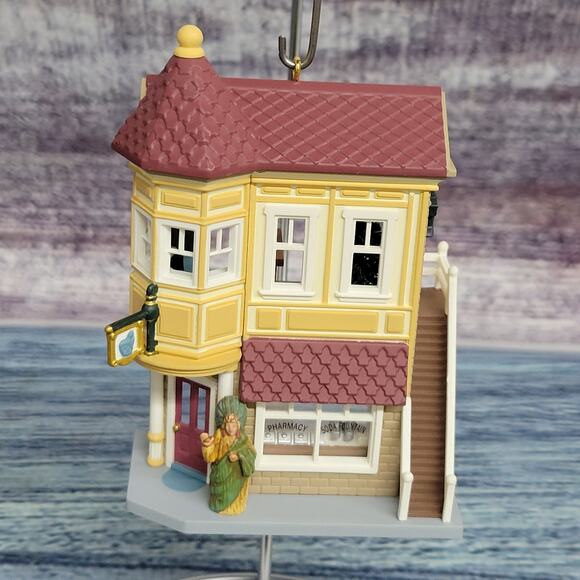 Vtg 1994 Hallmark (Neighborhood Drugstore) keepsake nostalgic Houses ornament - Picture 5 of 8